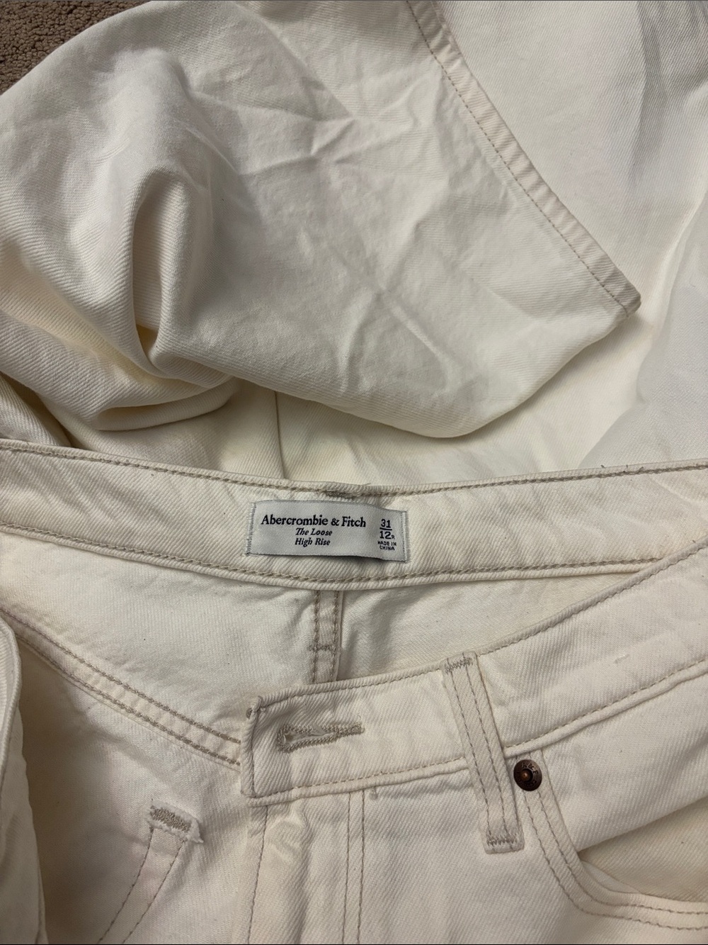 Abercrombie & Fitch The Loose High Rise: Size 31;12R, White Jeans
